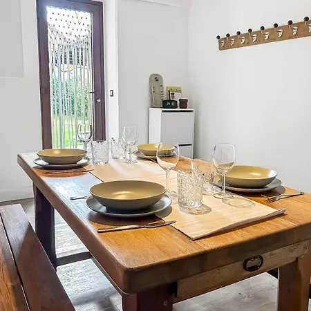 Maison 200m2 Grand Jardin & Parking * Bouge-Chambalud