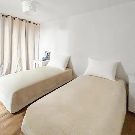 Maison 200m2 Grand Jardin & Parking Nyaraló